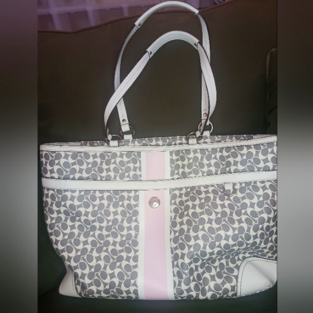 Large coach tote/diaper bag
